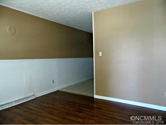 14 WILDWOOD AVENUE - Photo 2