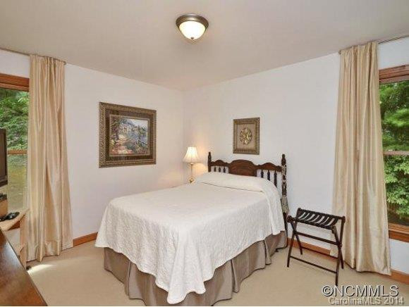 1035 WINDSOR DRIVE - Photo 7