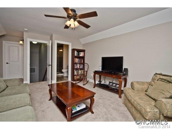 193 Hollabrook Parkway - Photo 12