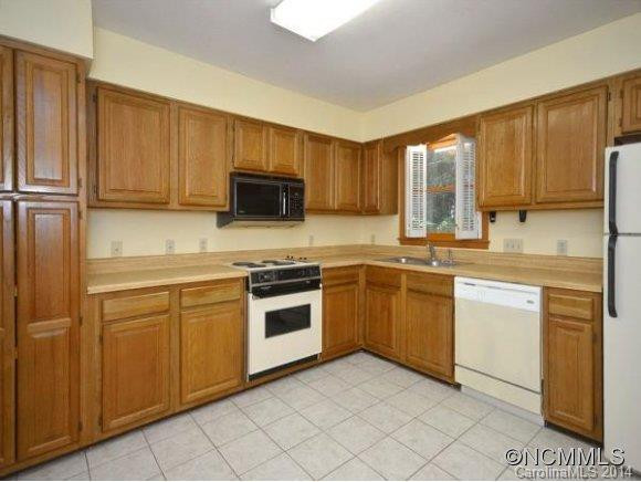 24 MERRIBROOK LANE - Photo 8