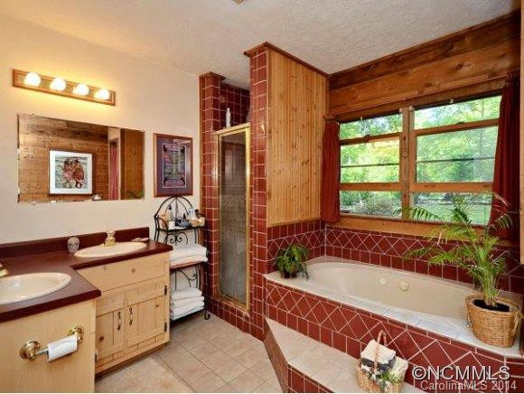 194 BEAR CREEK DR - Photo 15