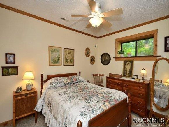 194 BEAR CREEK DR - Photo 16