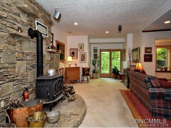 194 BEAR CREEK DR - Photo 19