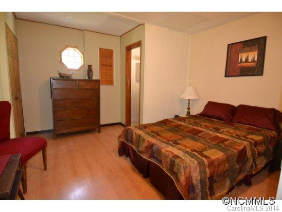11 Holcombe - Photo 7