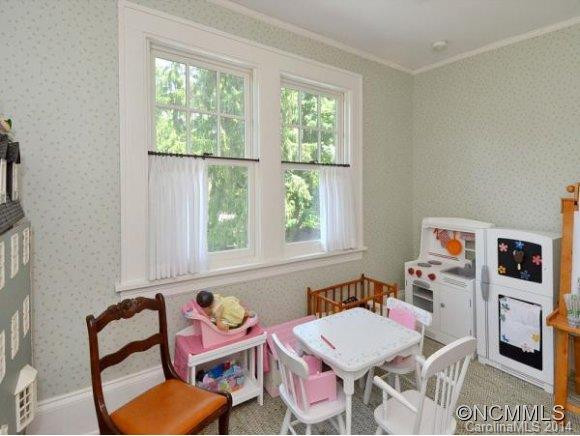 57 EDGEMONT ROAD - Photo 12