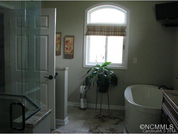 111 Dogwood Drive - Photo 4