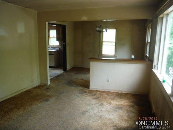 82 Springbrook Road - Photo 5