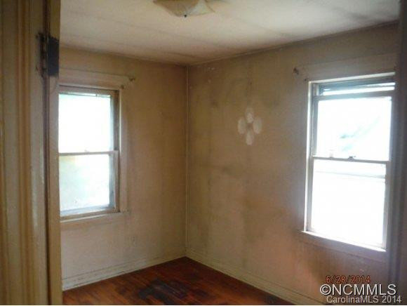 82 Springbrook Road - Photo 7