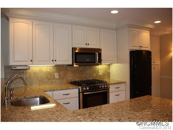 77 Chestnut St. #304 - Photo 3