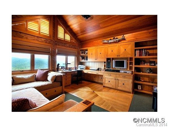 10 Beaverbrook Court - Photo 18