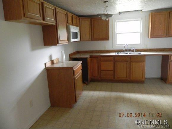 120 Newline Road - Photo 2