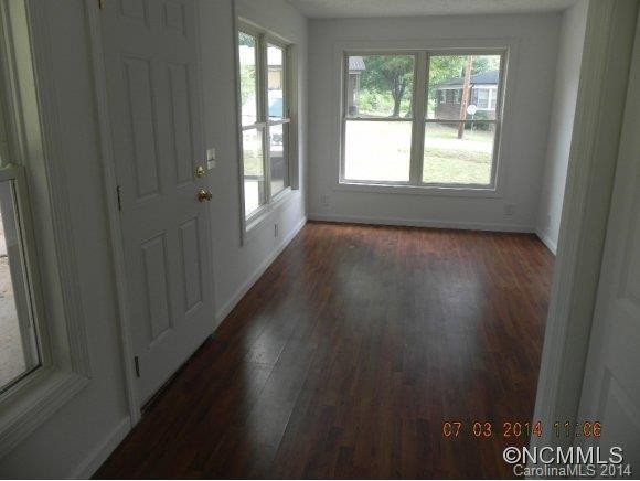 120 Newline Road - Photo 12