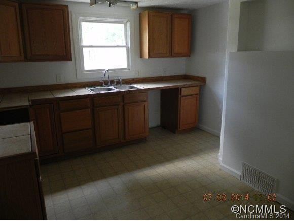 120 Newline Road - Photo 3