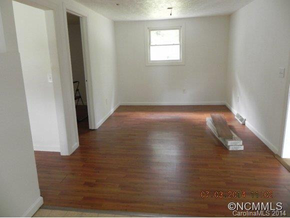 120 Newline Road - Photo 4
