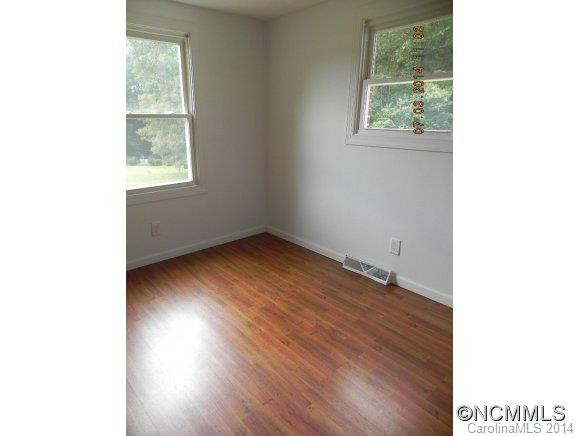 120 Newline Road - Photo 8