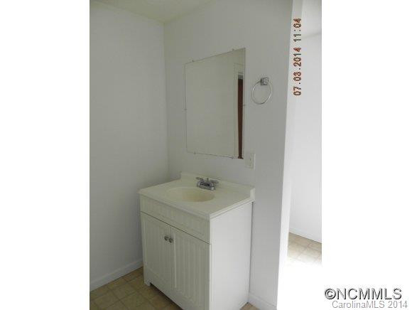 120 Newline Road - Photo 10