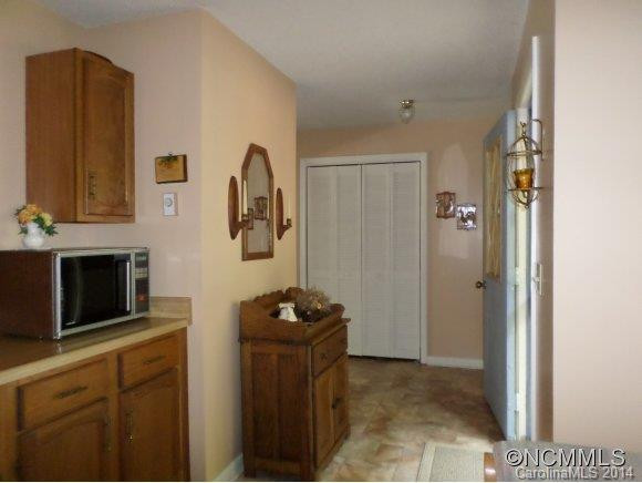 34 Oakridge Drive - Photo 11