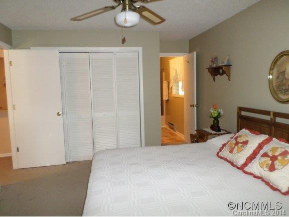 34 Oakridge Drive - Photo 15