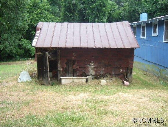 140 Arnold Road - Photo 2
