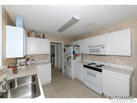 77 Misty Valley Road - Photo 11