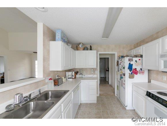 77 Misty Valley Road - Photo 12