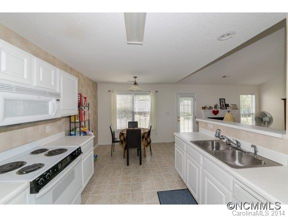 77 Misty Valley Road - Photo 13