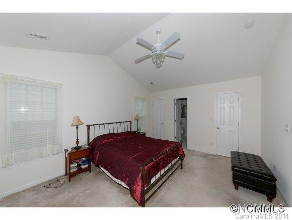 77 Misty Valley Road - Photo 17