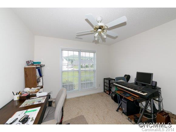 77 Misty Valley Road - Photo 19