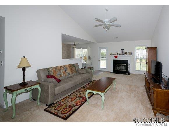 77 Misty Valley Road - Photo 6