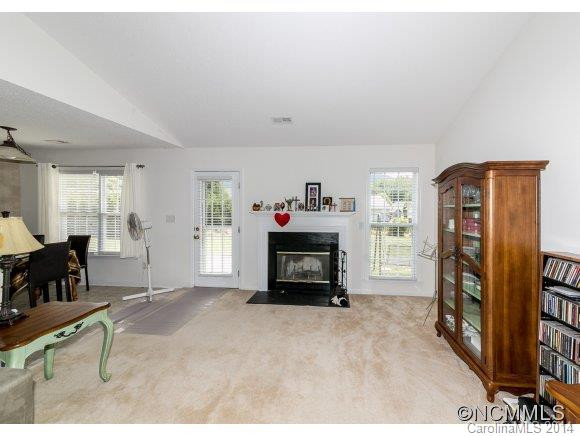 77 Misty Valley Road - Photo 7