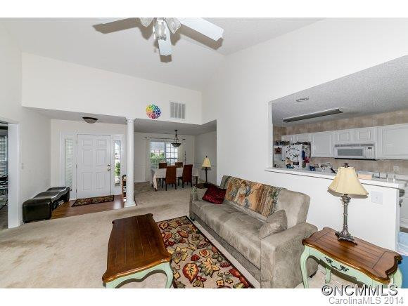 77 Misty Valley Road - Photo 9