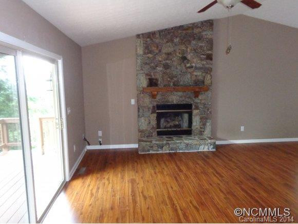 208 Tuckaway Road - Photo 3