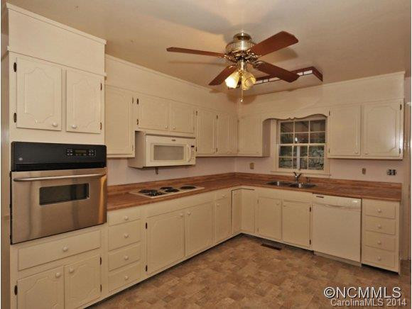 367 Greenview Dr - Photo 5