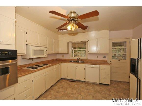 367 Greenview Dr - Photo 6