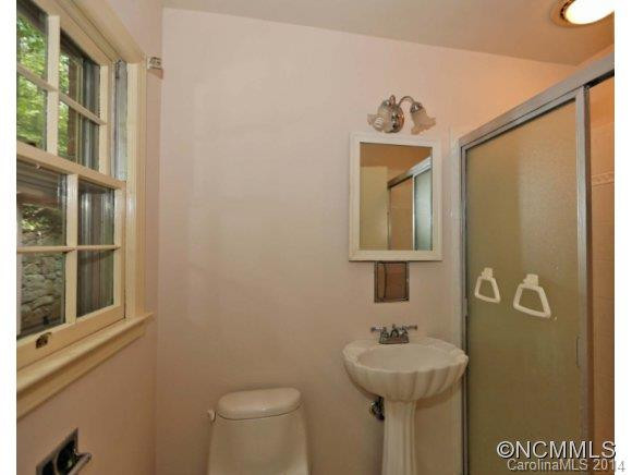 367 Greenview Dr - Photo 8