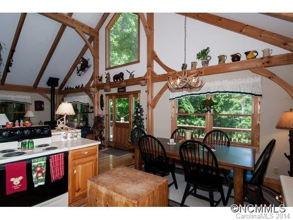 680 Crestmont Drive - Photo 18