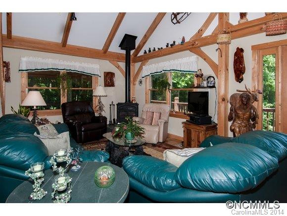680 Crestmont Drive - Photo 4