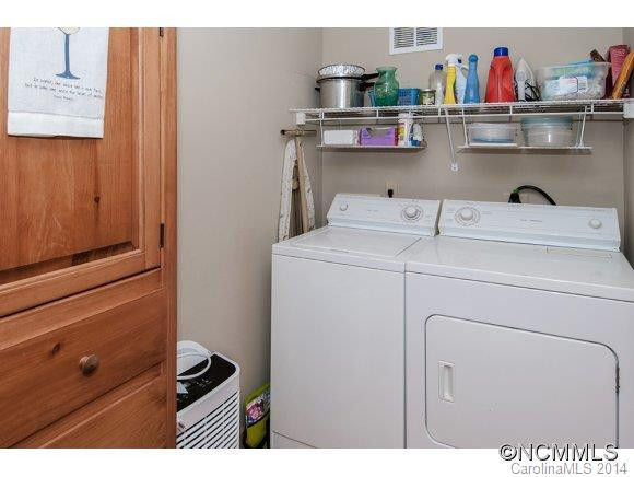680 Crestmont Drive - Photo 10