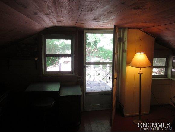 126 Jaffe Road - Photo 16