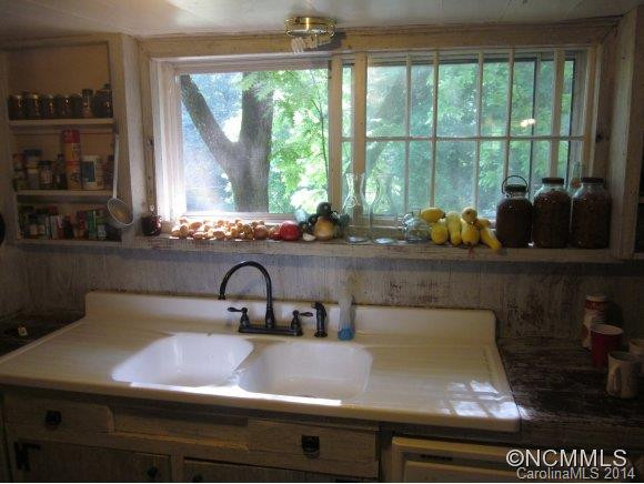 126 Jaffe Road - Photo 9