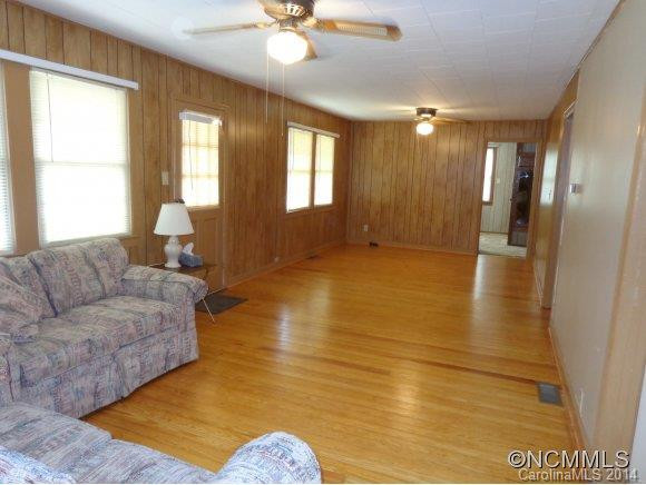39 Harkins Ave - Photo 3