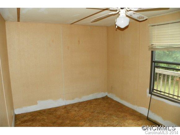 1339 Pisgah Hwy - Photo 13
