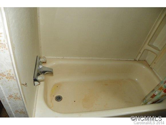 1339 Pisgah Hwy - Photo 16