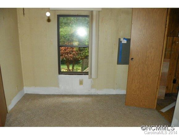 1339 Pisgah Hwy - Photo 7