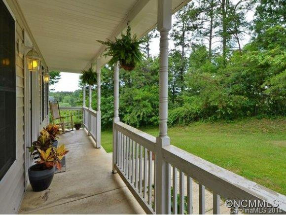 11 PINEROSE DR - Photo 2