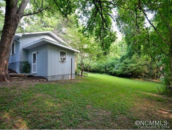 1004 Lower Sylvan Terrace - Photo 17