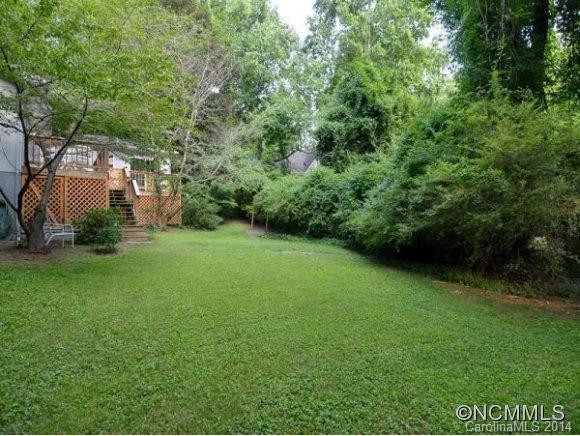 1004 Lower Sylvan Terrace - Photo 18