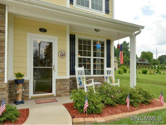 442 Oak Grove Road - Photo 2