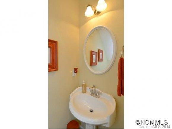 442 Oak Grove Road - Photo 9