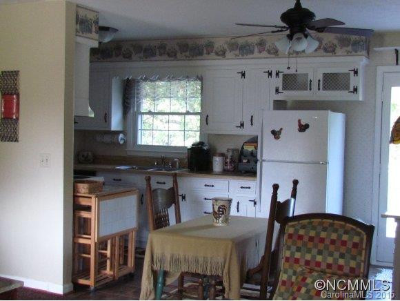42 Lakeshore Drive - Photo 14